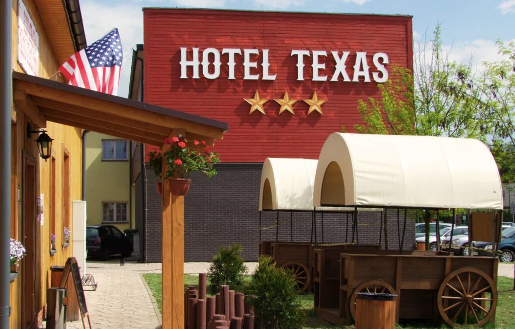 Hotel Texas - Żory Dış mekan fotoğraf