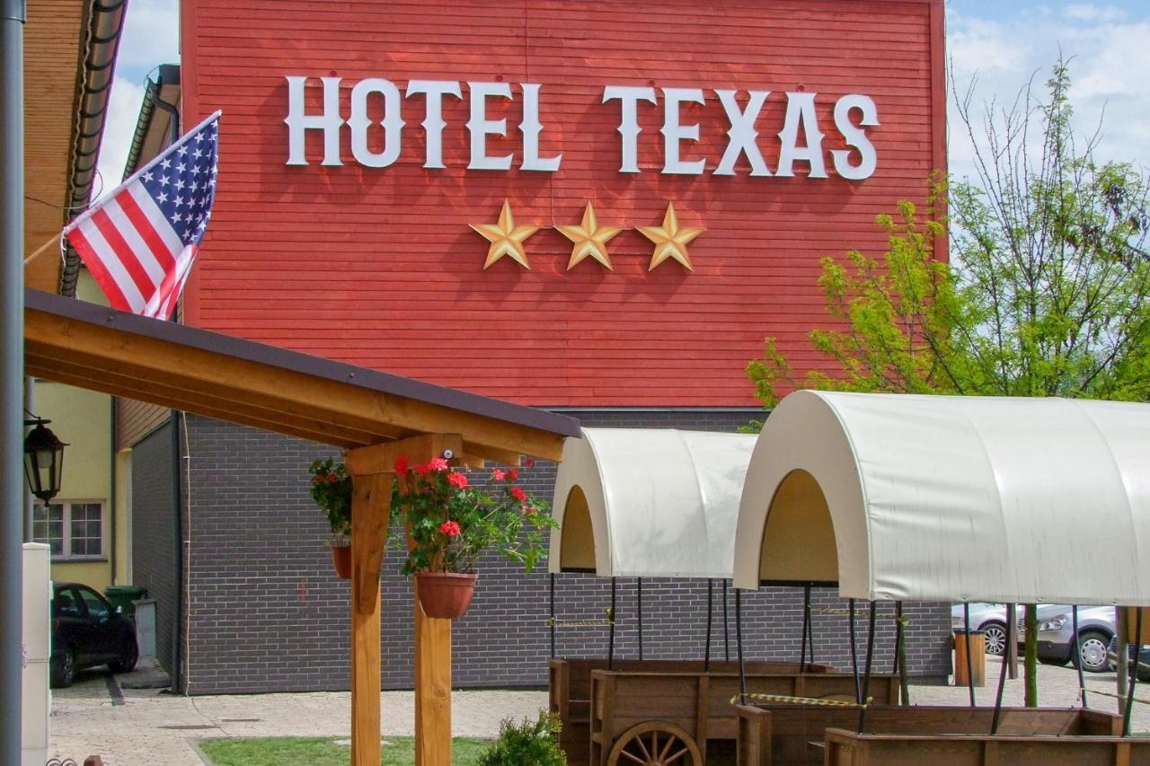 Hotel Texas - Żory Dış mekan fotoğraf